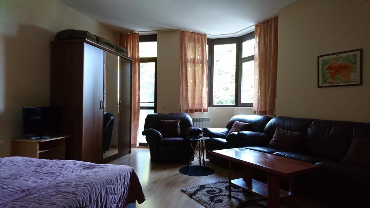 Tes Flora Apartments Μπόροβετς Εξωτερικό φωτογραφία