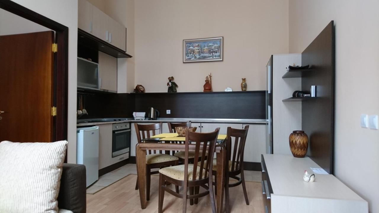 Tes Flora Apartments Μπόροβετς Εξωτερικό φωτογραφία